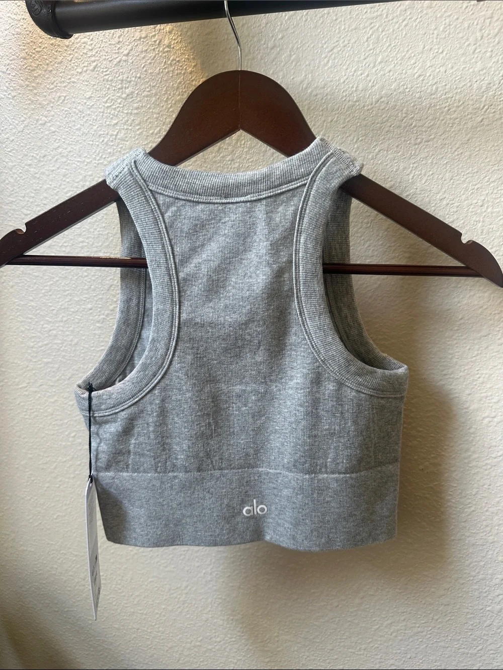 Alo women’s seamless delight, high neck bra. NWT